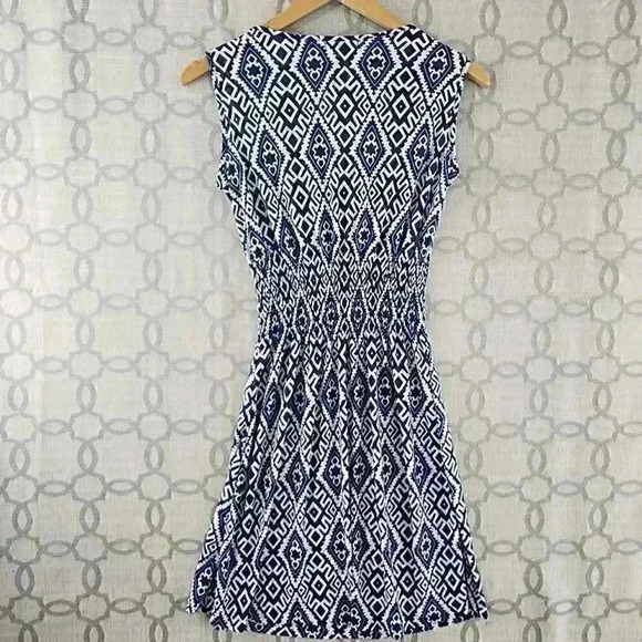 VLD Sleeveless Draped Neckline Geomatic Print Mini Dress S -391/6 - Picture 2 of 9